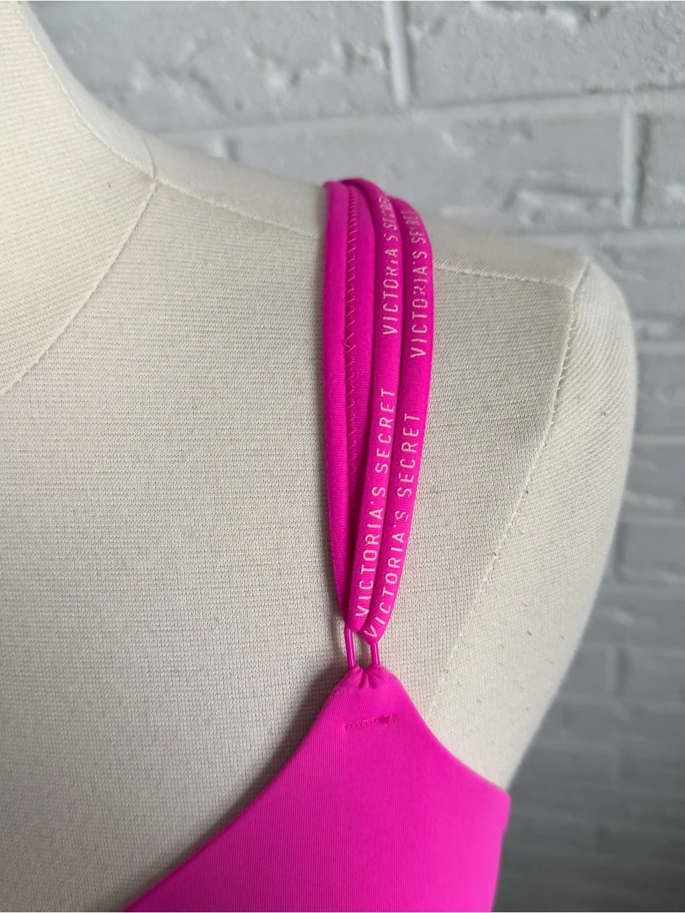 Victoria’s Secret T-Shirt Lightly Lined Demi Pink Bra Size 36C